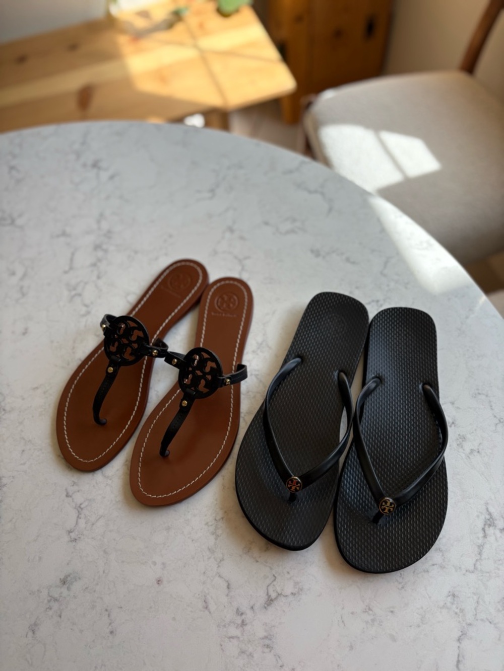 Tory Burch 8.5 2 pairs  Women's Thong Sandals - Classic Casual Style